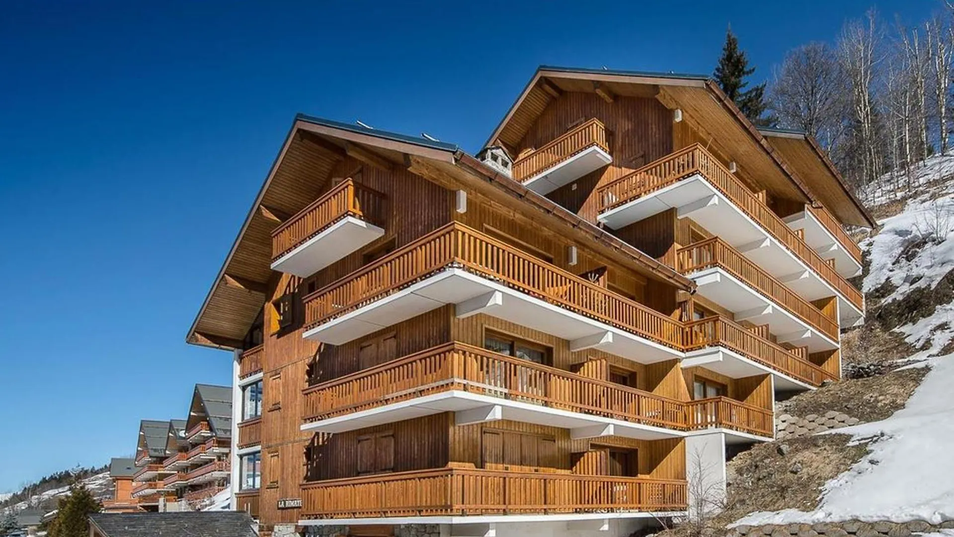 Duplex raffiné 3 chambres à Méribel, proche pistes - FR-1-565-120 Les Allues 0*,  Франция